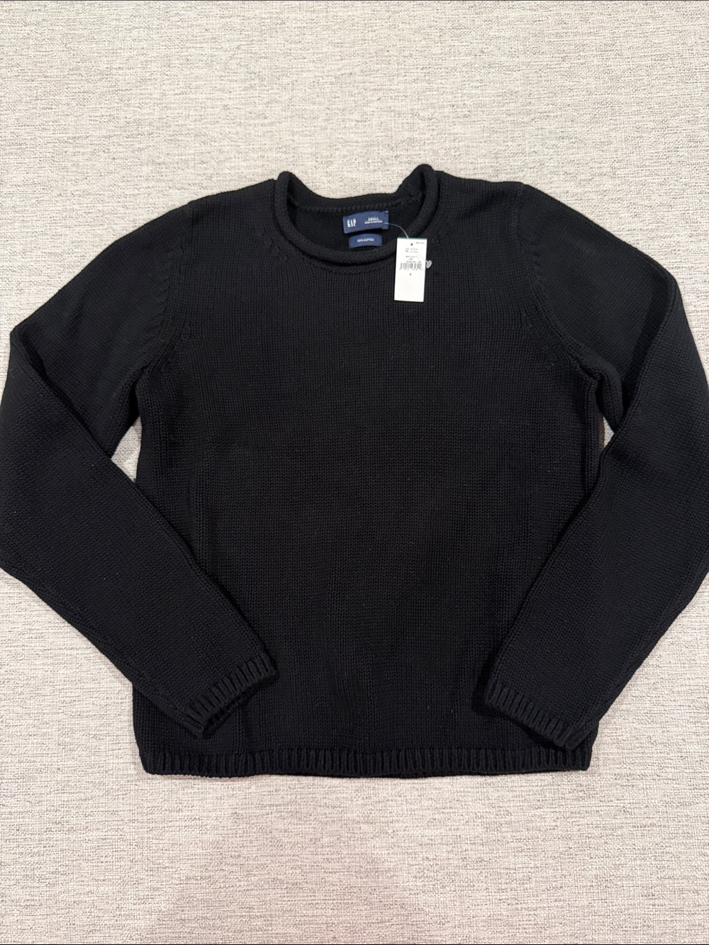 GAP Women’s Black Crewneck Pullover Sweater
